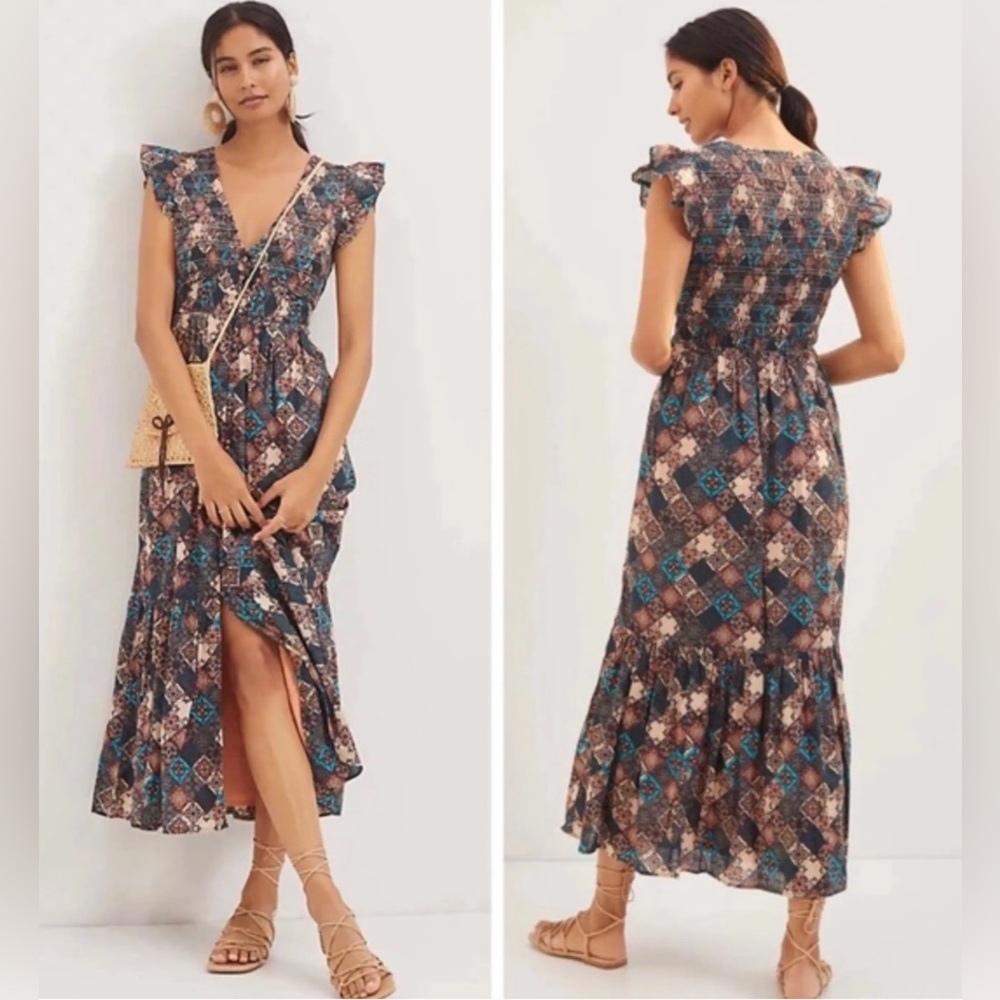 ANTHROPOLOGIE Peregrine Smocked Floral Midi Smocked Dress size Medium Petite